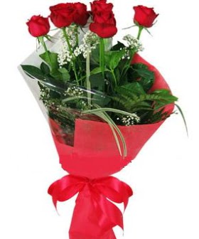 5 adet kırmızı gülden buket  Erzurum hediye çiçek yolla 