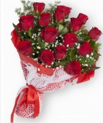 11 adet kırmızı gül buketi  Erzurum İnternetten çiçek siparişi 